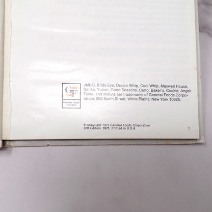 Vintage Cookbook - The New Joys of Jell-O Recipe Book (1975)